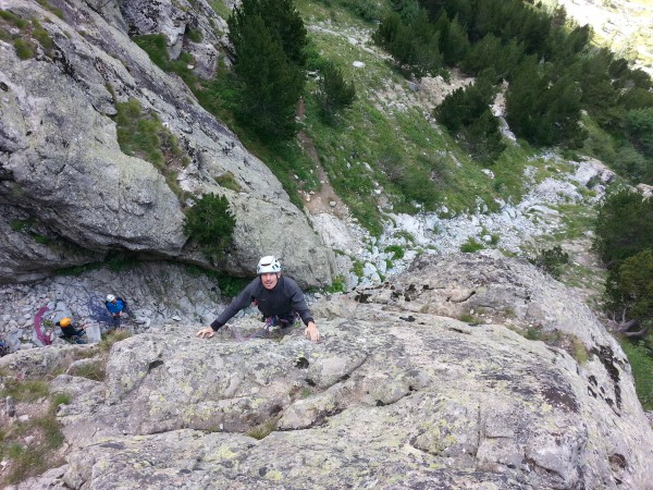 Grande voie à la grande rochaille.