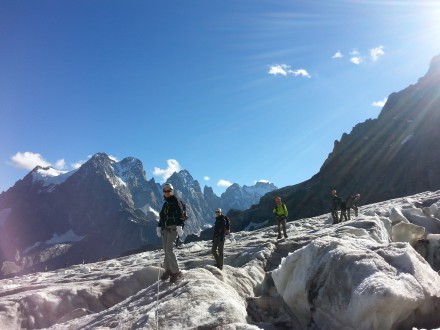 Ecole de glace avec un guide.