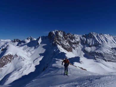 Ski de rando Ecrins avec un guide.