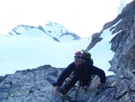 Escalade au Sirac dans le Valgaudmar, voie normale.