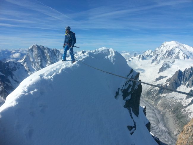 Vers le sommet de l'aiguille verte.