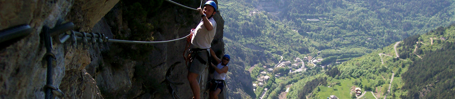 Via ferrata dans les hautes alpes.