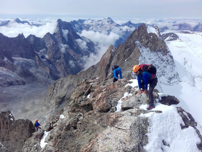 Alpinisme au Rateau avec un guide de haute montagne.