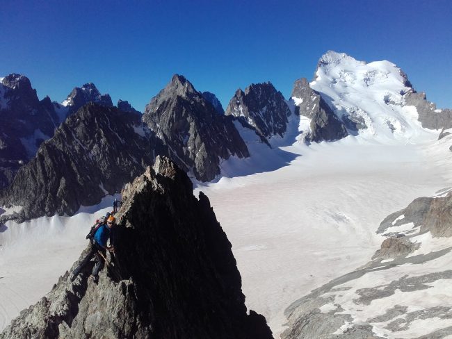 L'arête sud du pic du glacier blanc.