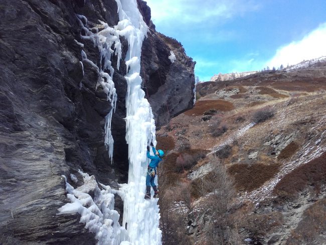 Stage de 3 jours de cascade de lace dans les Ecrins.