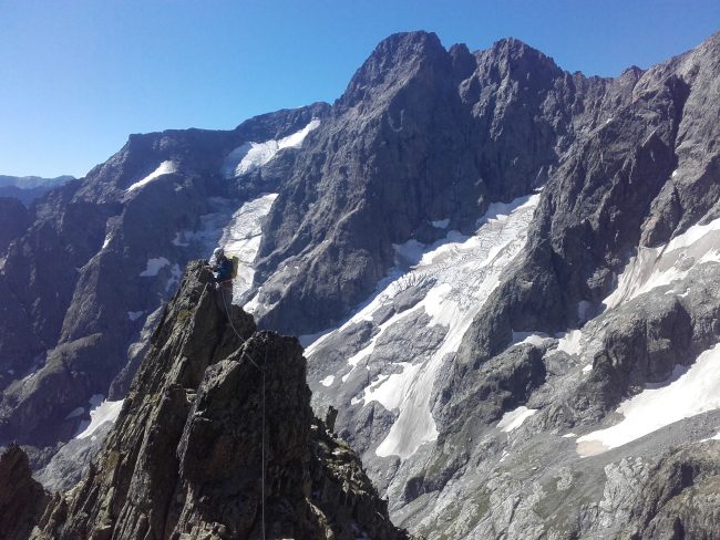 Escalade de l'arête sud des Dents de Coste Counier.