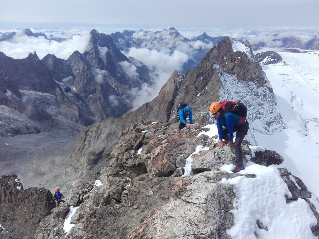 Ascension du rateau ouest avec un guide de haute montagne en 2017.