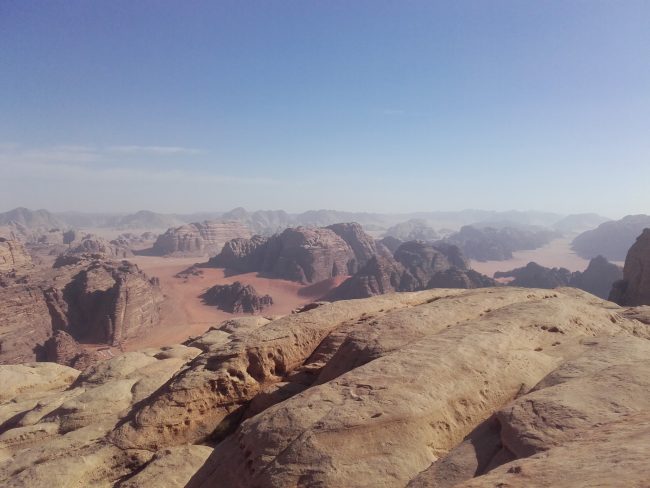 Trop belle vue du sommet du Jebel um Ejil.