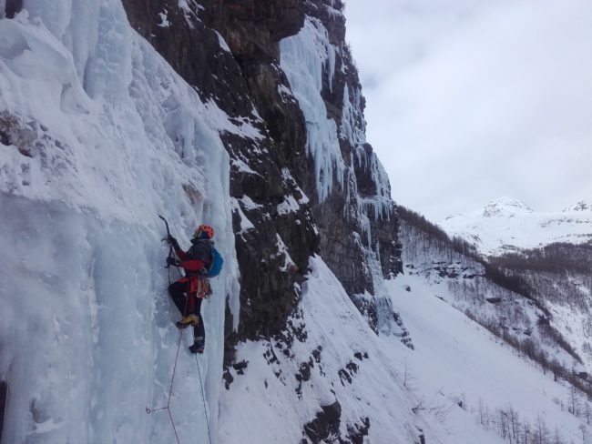 2 jours de cascade de glace à Freissinières.