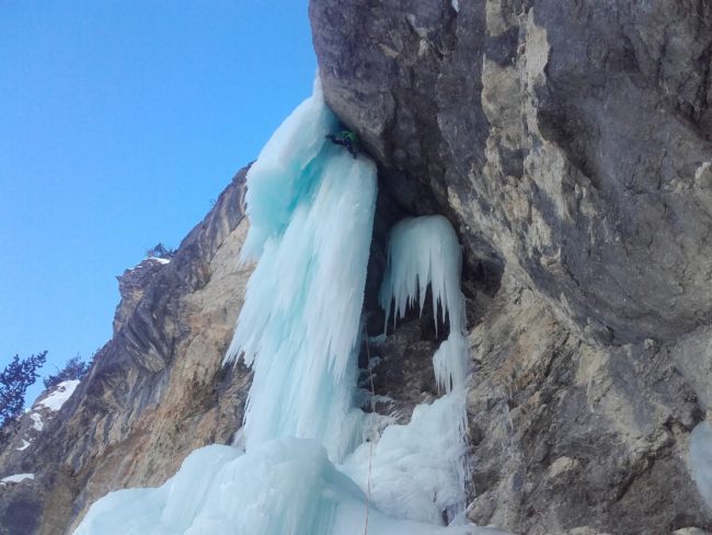 Stage perf Ice fall dans les ecrins et le Queyras.