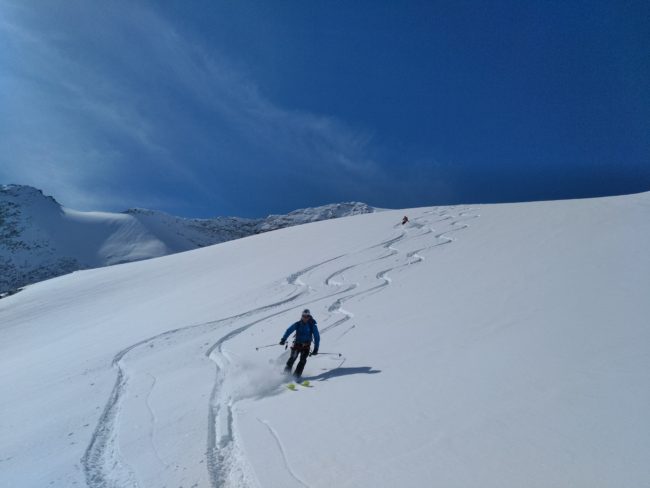 Méga ski sur le glacier de la Meije.