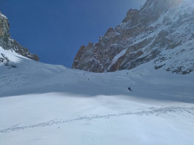 Ski sur le glacier de la Grande Ruine.
